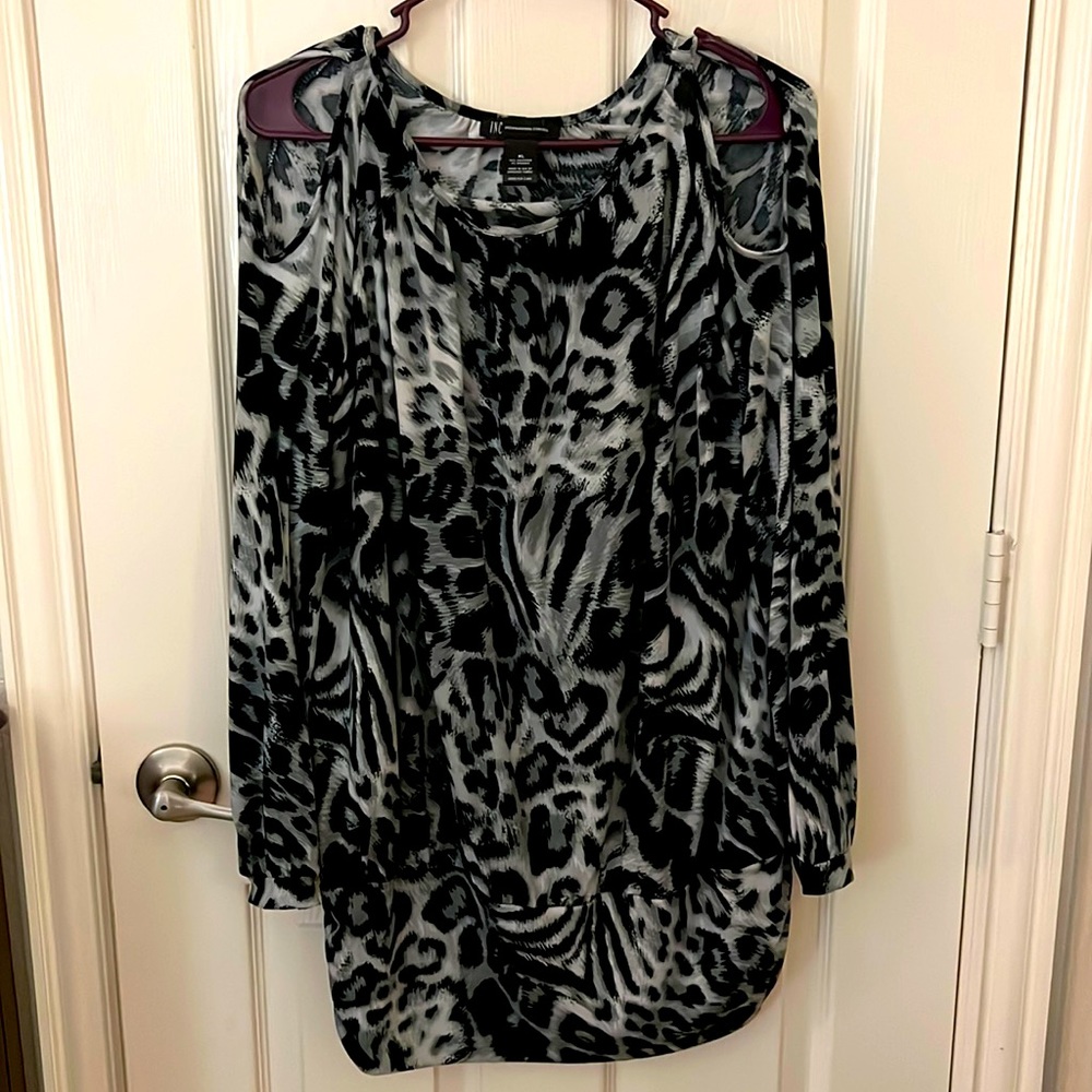 Ladies Blouse - Long sleeve with exposed shoulders